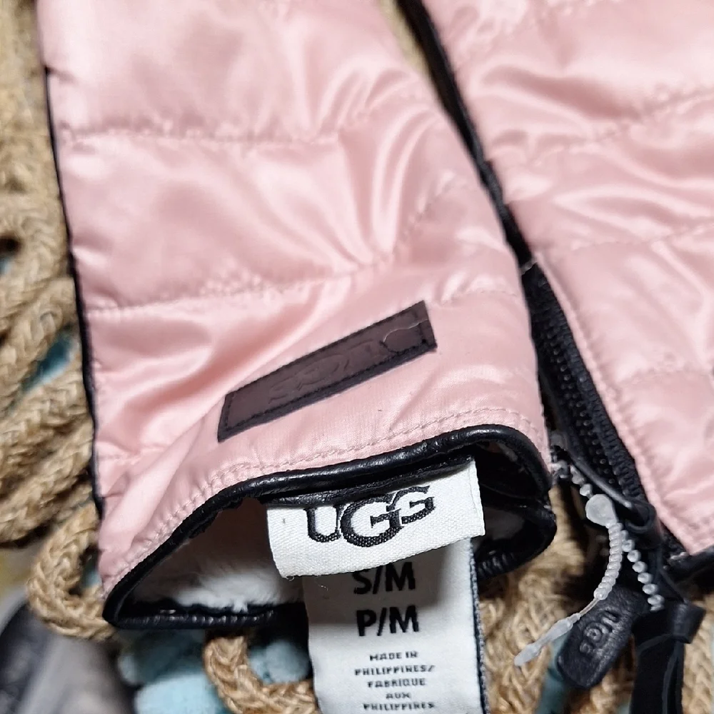 UGG Women's Black Leather  and Pink Quilted Gloves, Smart Touch
